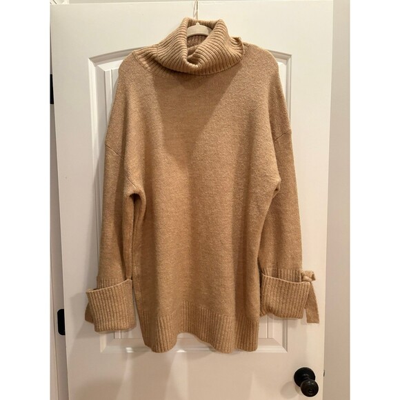 Zara Medium Turtleneck - Picture 1 of 6